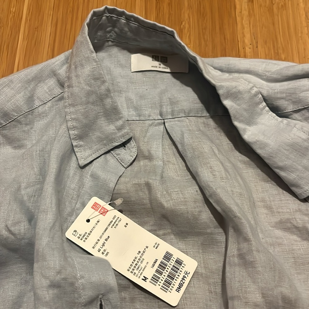 Uniqlo BNWT light blue long sleeve button down size M 100% linen - Picture 3 of 4